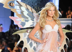 Toni Garrn se une a los ángeles de Victoria's Secret