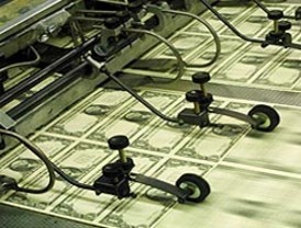 Miranda Kerr se desnuda para su marca de cosméticos