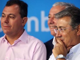 El PP-A ganaría las autonómicas por 12,9 puntos sobre el PSOE-A según la encuesta de Sigma Dos