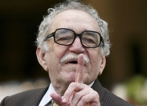 El mundo literario se prepara para lo peor: García Márquez, 'muy frágil' y con 'riesgos de complicaciones'