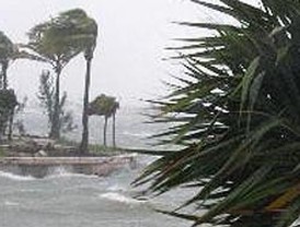 Derrumbes y cortes de carreteras en Ecuador