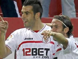 Sevilla logró una cómoda victoria por 2-0 ante el Valencia