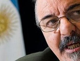 Tomada calificó de 'mamarracho' la gestión de Macri