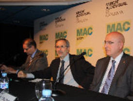 Relevos en la cúpula del CNI