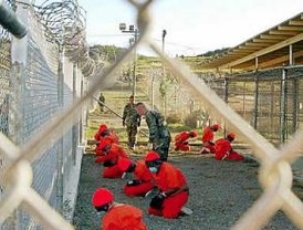 Pons está seguro de que Aguirre estará Rajoy porque 'es imprescindible'