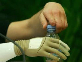 Solbes da su particular 'bienvenida' a Pizarro