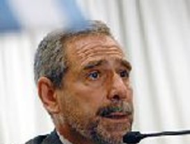 Centenares de personas homenajean a Adolfo Suárez en la inauguración de una plaza con su nombre