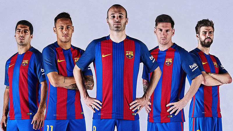 El Barça lanza su nueva camiseta para la próxima temporada, la 2016-2017
