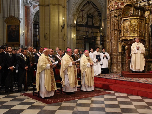 El arzobispo de Toledo celebra el Corpus recordando que no es 'ni espectáculo religioso cultural ni un lujo toledano'