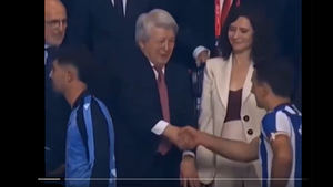 La comentada cobra de Oyarzabal a Ayuso y Juanma Moreno que no fue tal