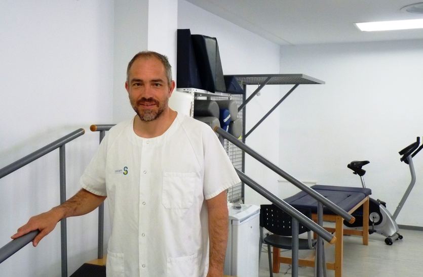 El fisioterapeuta Jesús Segura de Ciudad Real investiga la efectividad del tratamiento del síndrome del túnel carpiano con electrolisis percutánea