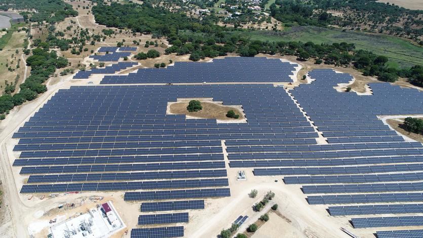 Iberdrola pone en marcha Algeruz II, su primera planta fotovoltaica en Portugal