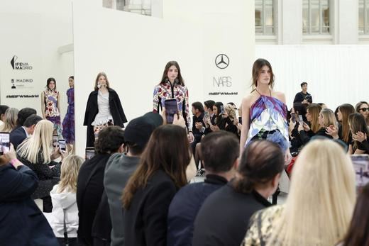 Madrid brilla como epicentro de la moda en la primera jornada de Mercedes-Benz Fashion Week 2026