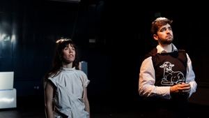 Crítica de la obra de teatro 'Pródigo': precariedad tras el divorcio familiar