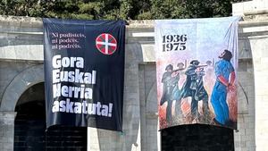 Sortu boicotea el Valle de los Caídos y cuelga pancartas contra el franquismo