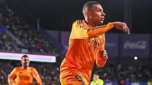 Mbappé hace más líder al Real Madrid gracias a su primer 'hat-trick' como merengue