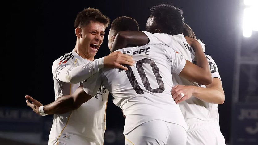 Los jugadores del Madrid celebran el gol ante el Getafe