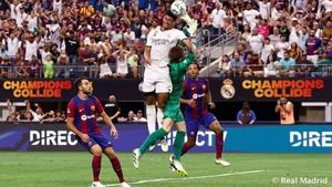 El Barça enseña al mundo a Fermín López y se impone a un Madrid desacertado de cara al gol