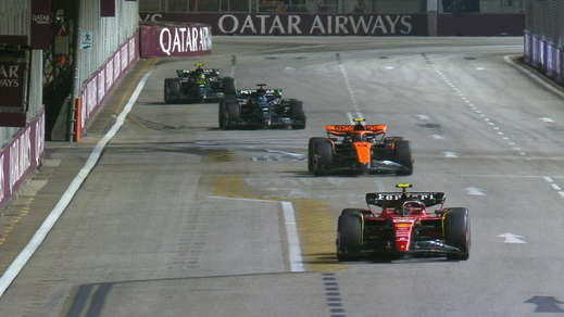 Carlos Sainz liderando la carrera