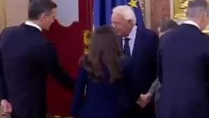 El reencuentro viral entre Sánchez y Felipe González tras el "votaré en blanco" del ex presidente