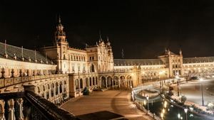 El Ayuntamiento del PP de Sevilla quiere cobrar a los turistas por entrar en la Plaza de España