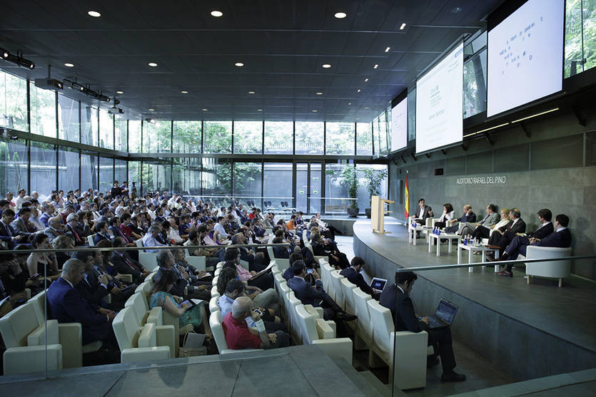 La Fundación Rafael del Pino lanza el curso online 'crea tu propia empresa'