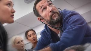 Las series 'Adolescencia' y 'The Pitt' triunfan en los premios Emmy