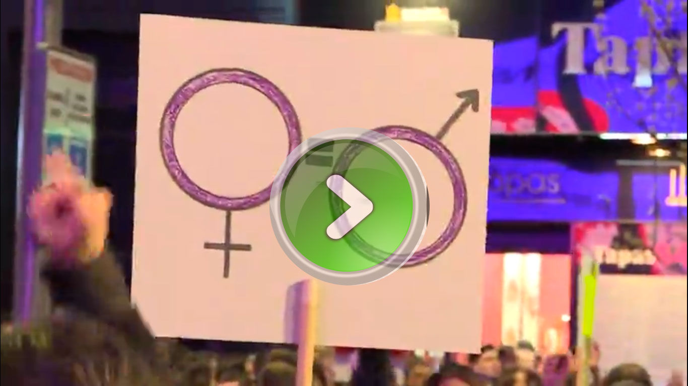 8-M: imágenes en vídeo de las multitudinarias manifestaciones feministas