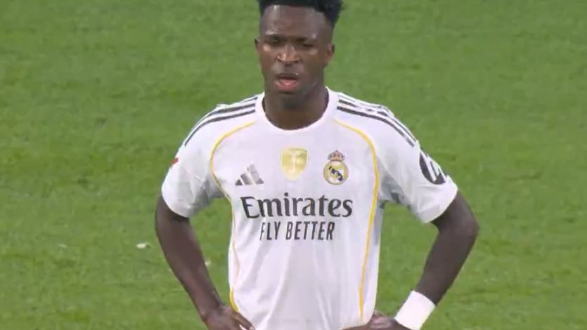 Vinicius, enfadado por el cambio en el Clásico