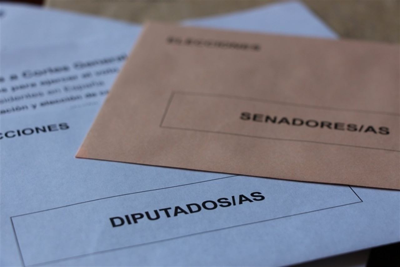 Las claves para solicitar el 'polémico' voto por correo desde el extranjero