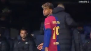 Primer mal gesto de Lamine Yamal desde que es una estrella con el Barça: no le gustó el cambio