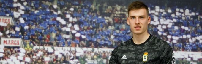 Lunin, durante su cesión en el Oviedo