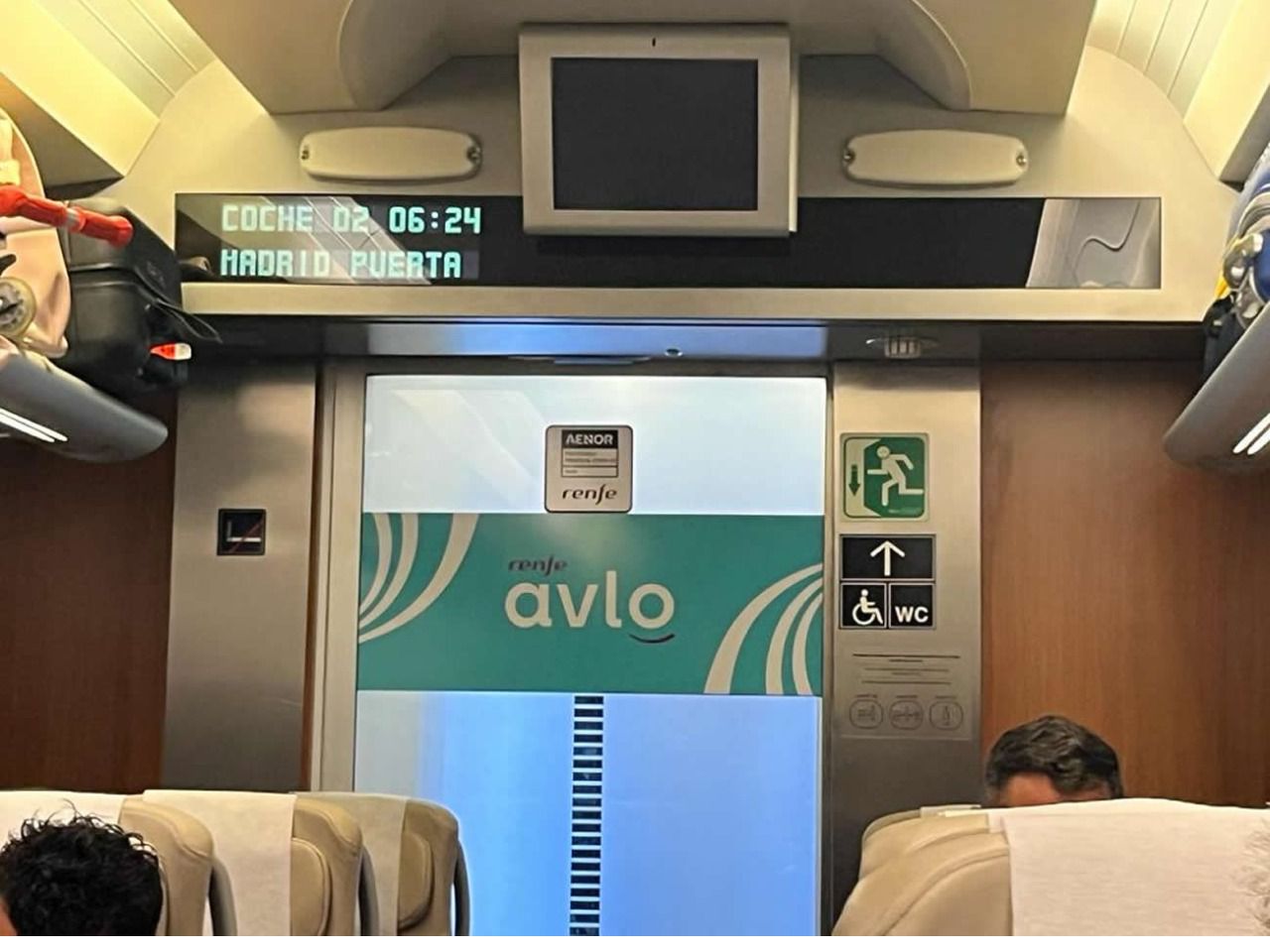 Tren Avlo