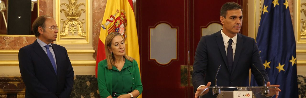 Ana Pastor del PP y Pedro Sánchez