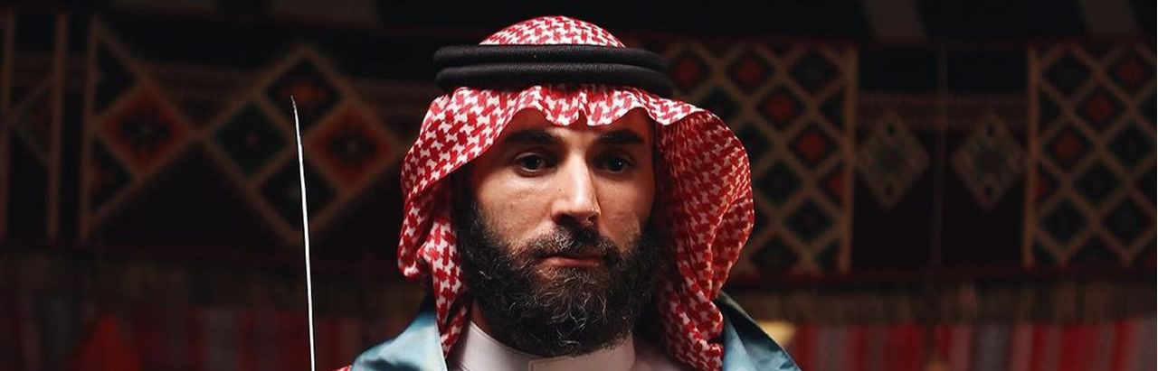 Benzema, con el traje tradicional saudí