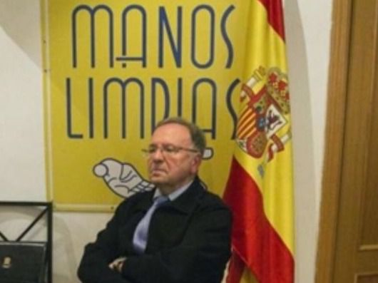 Miguel Bernad, líder de Manos Limpias