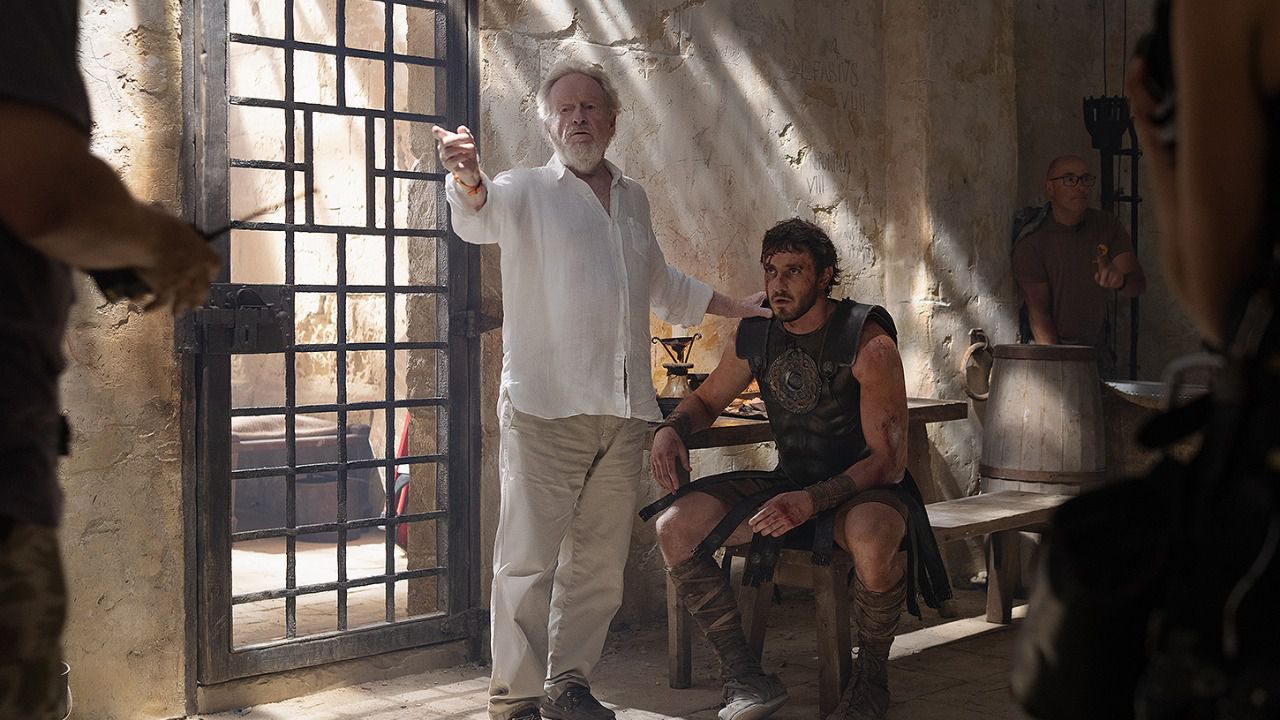 Ridley Scott, trabajando en el rodaje de 'Gladiator II'
