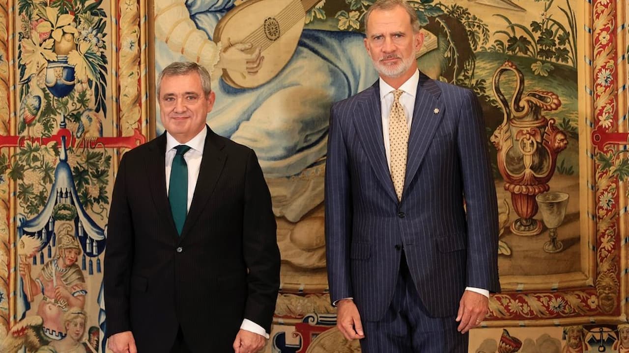 Macías, con el Rey