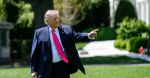 Última rabieta de Trump: sube los aranceles del 15 al 25% a los automóviles europeos