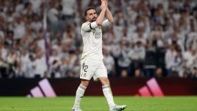 Carvajal sufre una lesión en el pie derecho que podría marcar su final con el Real Madrid