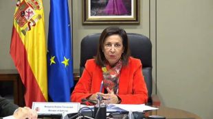 Robles responde a Trump: 'No se puede pedir a España que apoye en una guerra ilegal'